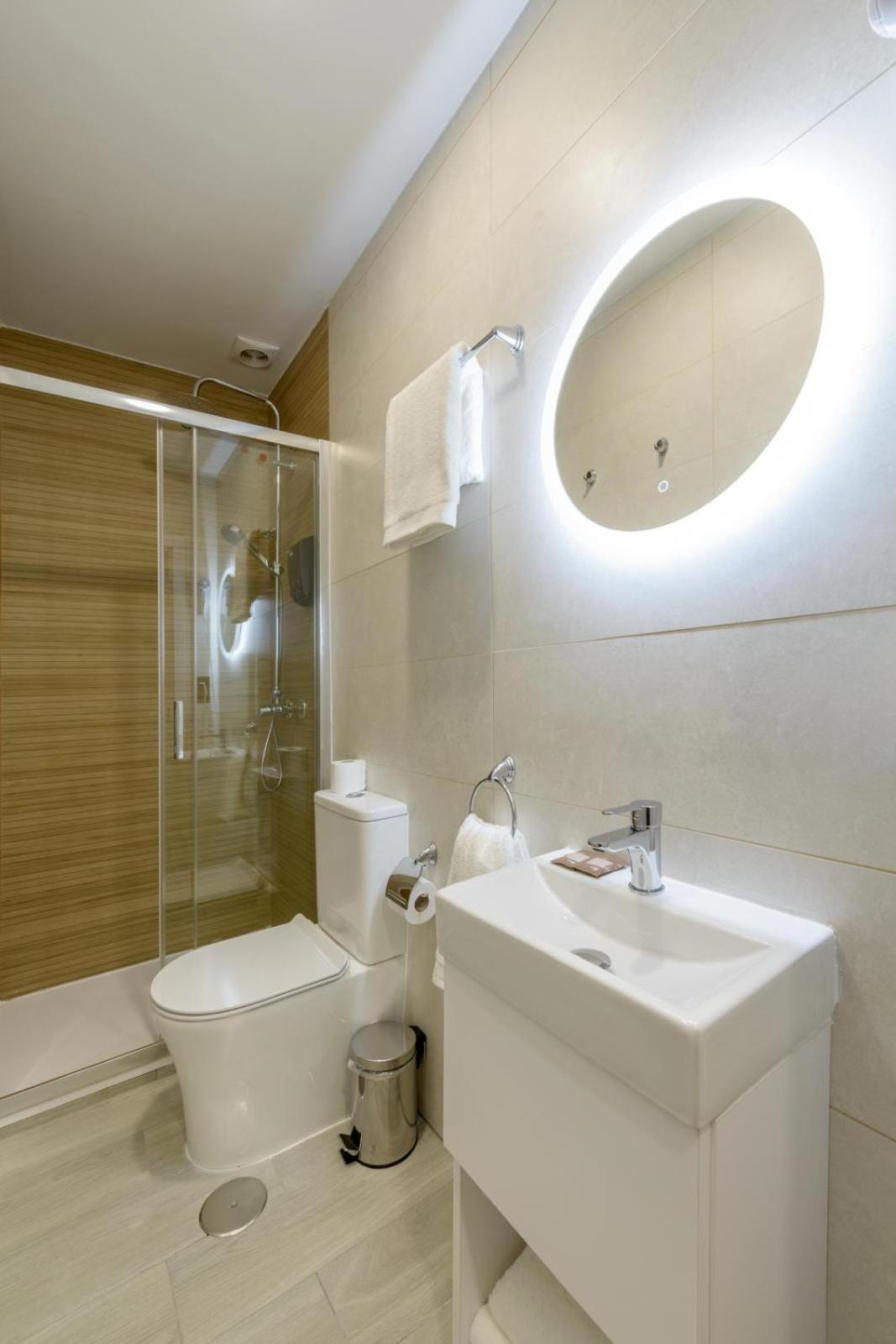 Hostal Sun Gate Madrid Kültér fotó